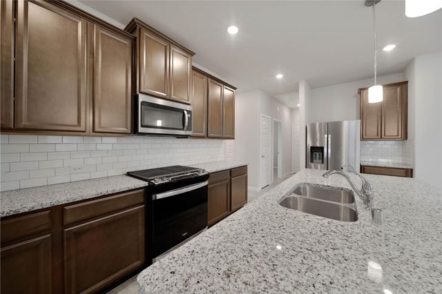 7080 Silverleaf Oak Street, Conroe, TX 77304