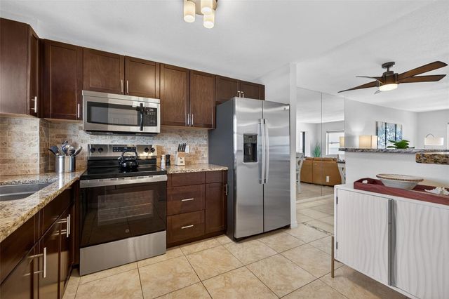 1270 GULF BOULEVARD 1007, Clearwater Beach, FL 33767