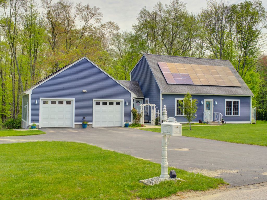 11 Stone House Drive, Plainfield, CT 06354