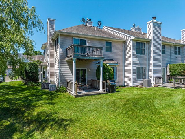 2001 Willow Pond Drive, Riverhead, NY 11901