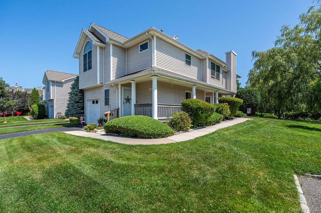 2001 Willow Pond Drive, Riverhead, NY 11901