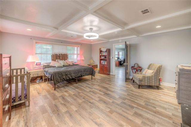 6982 S State Highway 94, Trinity, TX 75862