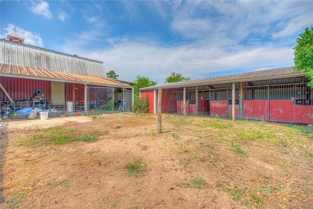 6982 S State Highway 94, Trinity, TX 75862