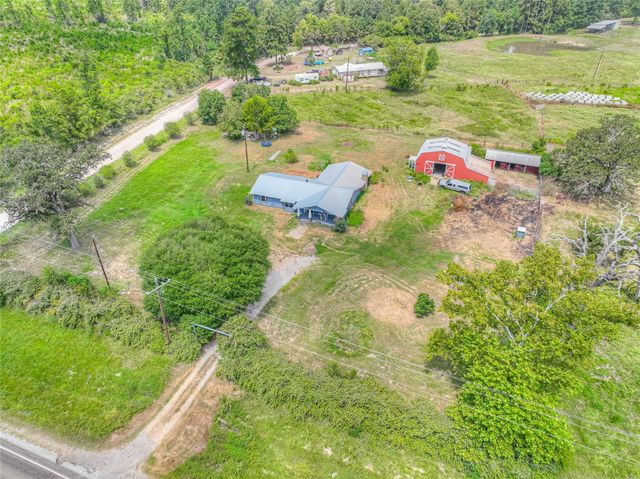 6982 S State Highway 94, Trinity, TX 75862