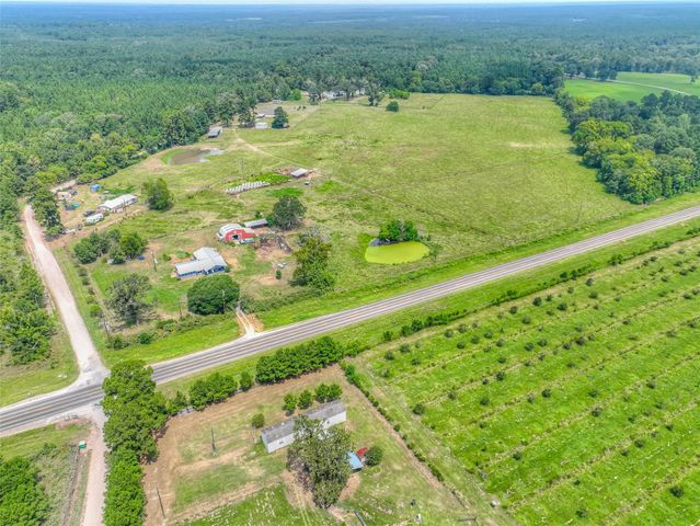 6982 S State Highway 94, Trinity, TX 75862