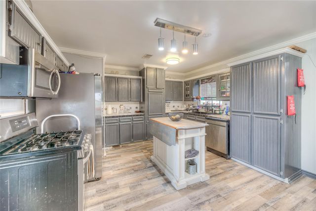 6982 S State Highway 94, Trinity, TX 75862