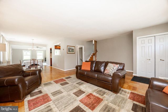 111 BROOKSIDE RD, Newtown Square, PA 19073