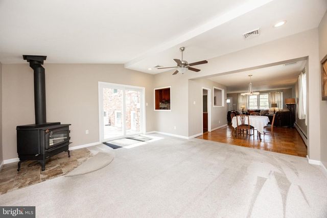 111 BROOKSIDE RD, Newtown Square, PA 19073