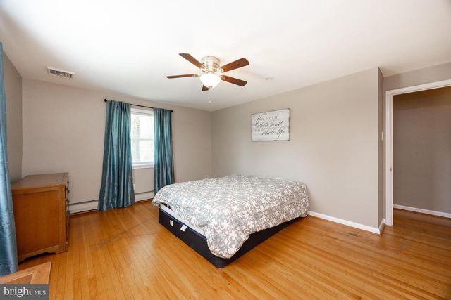 111 BROOKSIDE RD, Newtown Square, PA 19073