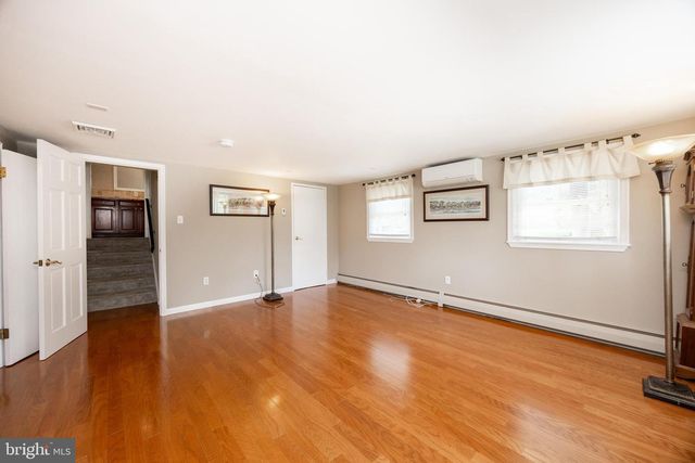 111 BROOKSIDE RD, Newtown Square, PA 19073