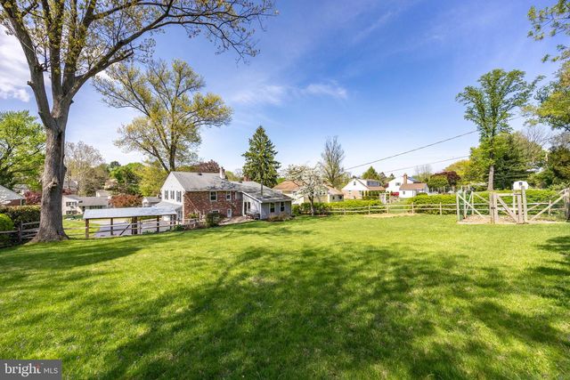 111 BROOKSIDE RD, Newtown Square, PA 19073