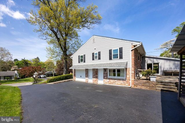 111 BROOKSIDE RD, Newtown Square, PA 19073