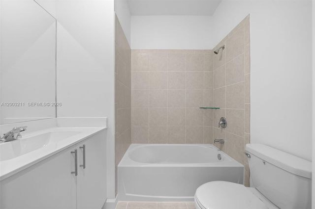 715 SE 15th St ., Homestead, FL 33034