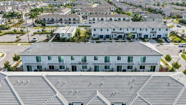 715 SE 15th St ., Homestead, FL 33034