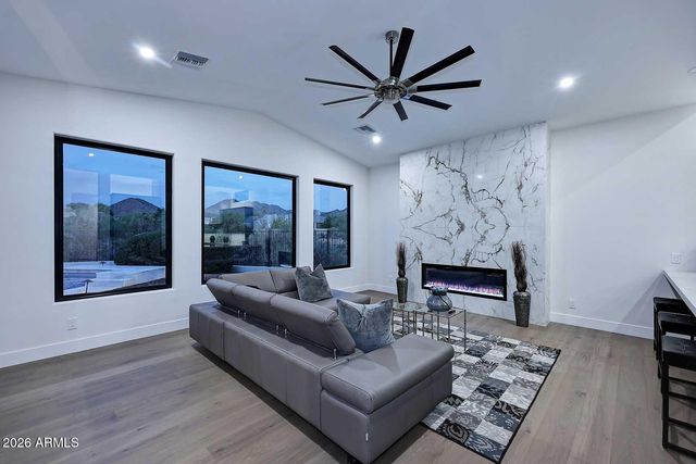 22919 N 93RD Street, Scottsdale, AZ 85255