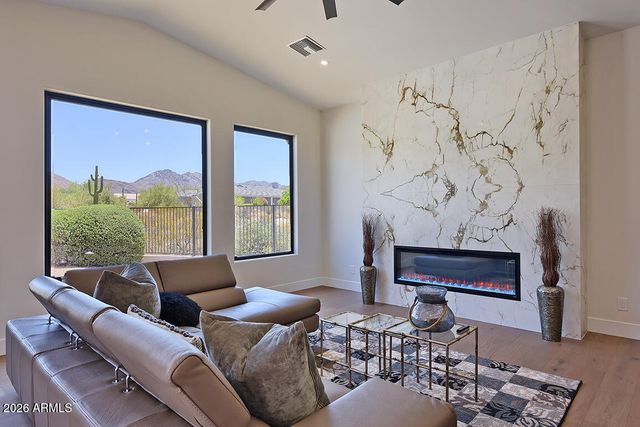 22919 N 93RD Street, Scottsdale, AZ 85255