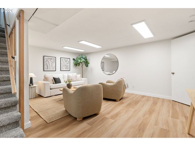 8609 Sw 61ST Ave, Portland, OR 97219