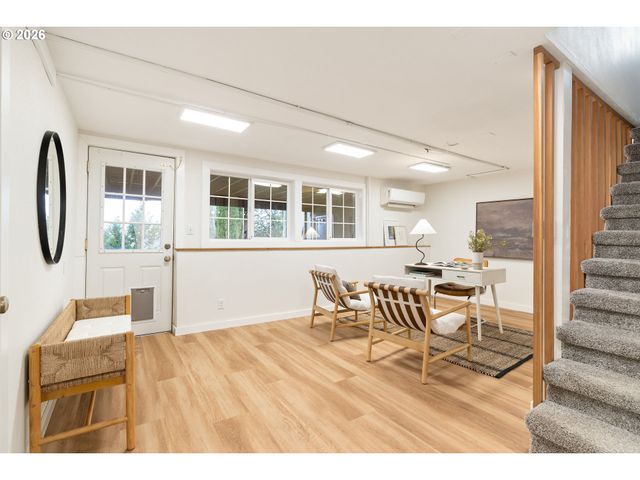 8609 Sw 61ST Ave, Portland, OR 97219