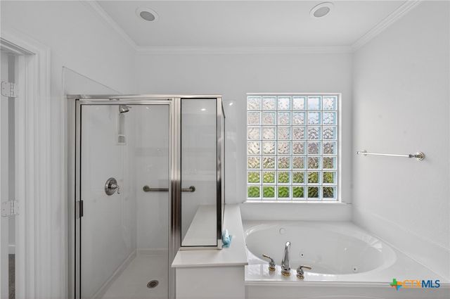 526 Dove Hollow Trail, Georgetown, TX 78633