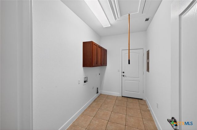 526 Dove Hollow Trail, Georgetown, TX 78633