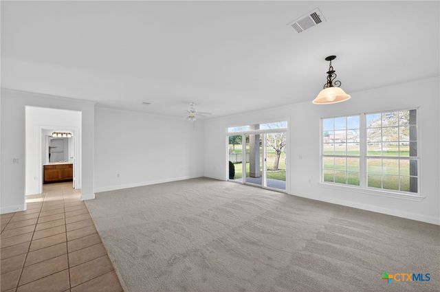 526 Dove Hollow Trail, Georgetown, TX 78633