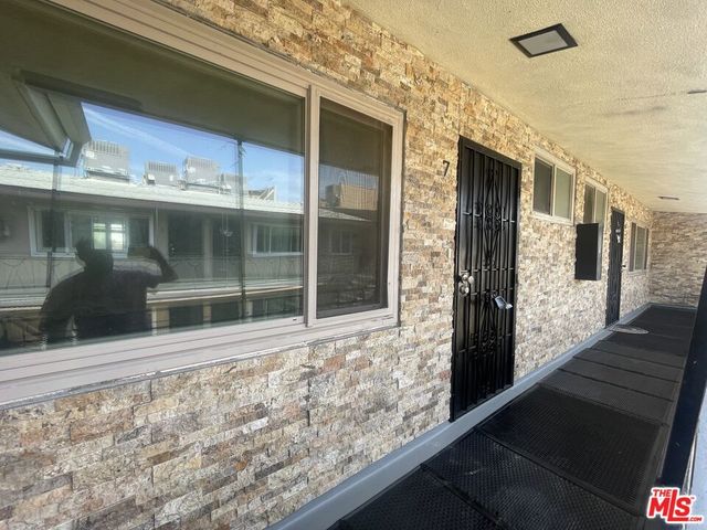 628 S Osage Avenue 7, Inglewood, CA 90301