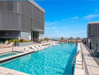 121 NE 5th St 504, Miami, FL 33132