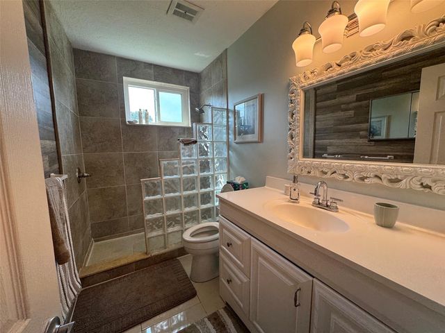 2040 WORLD PARKWAY BOULEVARD 34, Clearwater, FL 33763