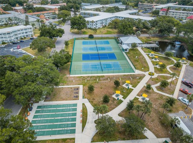 2040 WORLD PARKWAY BOULEVARD 34, Clearwater, FL 33763