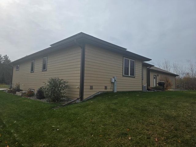 576 Trail Ridge LANE, Plymouth, WI 53073