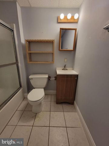 4034 LOCUST ST, Philadelphia, PA 19104