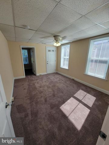 4034 LOCUST ST, Philadelphia, PA 19104
