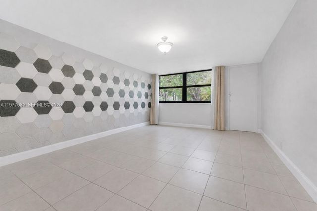 16200 Golf Club Road 102, Weston, FL 33326