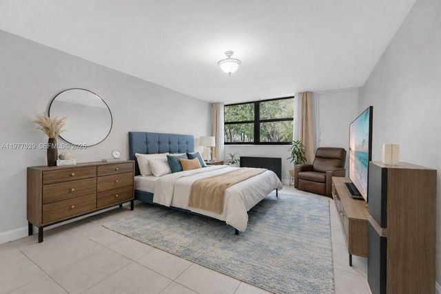 16200 Golf Club Road 102, Weston, FL 33326