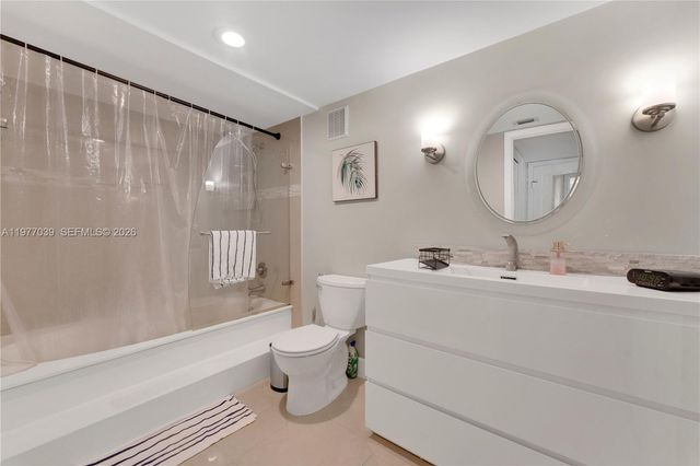 16200 Golf Club Road 102, Weston, FL 33326