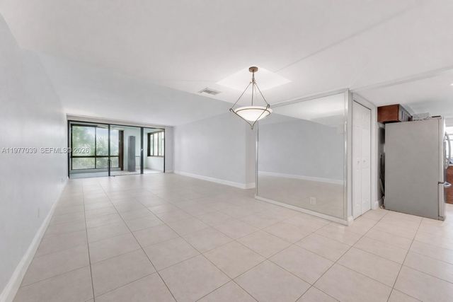 16200 Golf Club Road 102, Weston, FL 33326