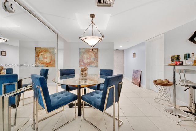 16200 Golf Club Road 102, Weston, FL 33326