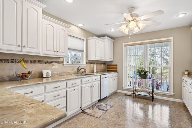 976 Ottoma Drive, Crossville, TN 38555