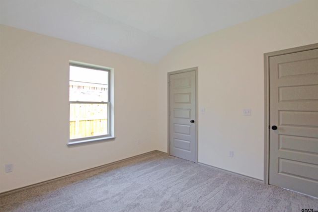 16318 Crossing Cir., Lindale, TX 75771