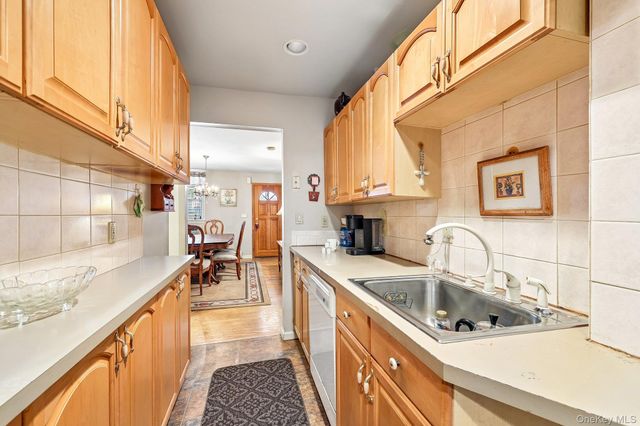 10 4th Street, New Rochelle, NY 10801