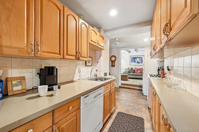 10 4th Street, New Rochelle, NY 10801