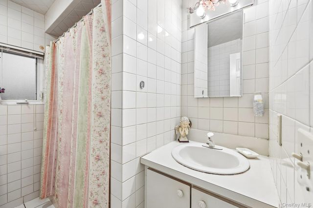 10 4th Street, New Rochelle, NY 10801