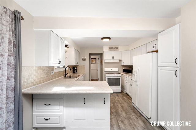 1467 Mapleview Street, Grand Rapids, MI 49508