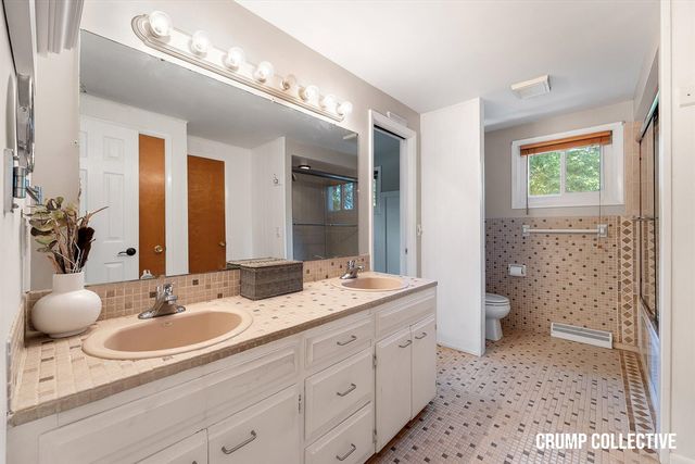 1467 Mapleview Street, Grand Rapids, MI 49508