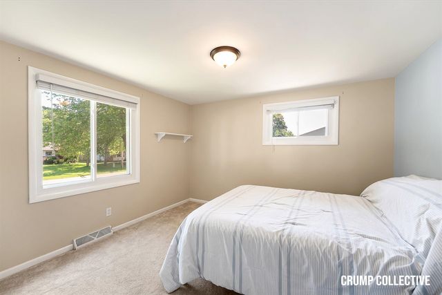 1467 Mapleview Street, Grand Rapids, MI 49508