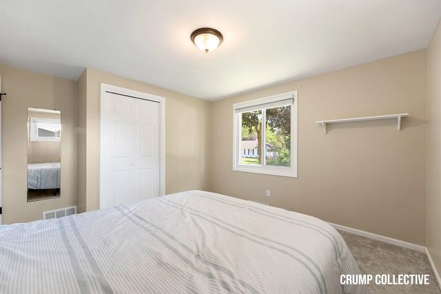 1467 Mapleview Street, Grand Rapids, MI 49508