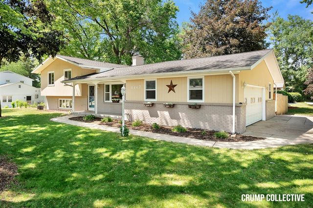 1467 Mapleview Street, Grand Rapids, MI 49508