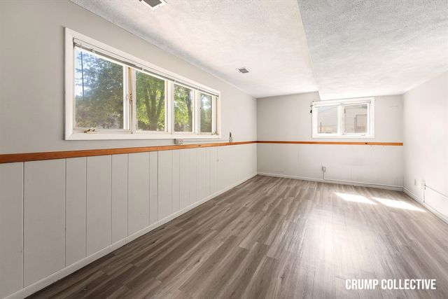 1467 Mapleview Street, Grand Rapids, MI 49508