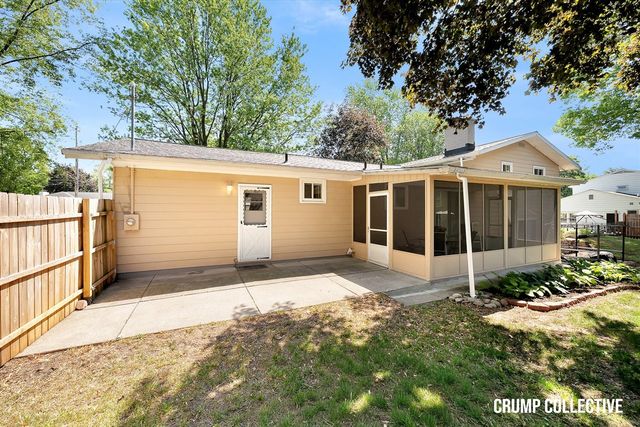 1467 Mapleview Street, Grand Rapids, MI 49508
