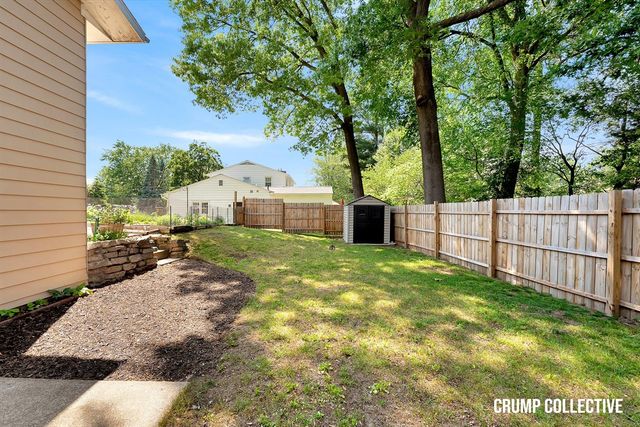 1467 Mapleview Street, Grand Rapids, MI 49508